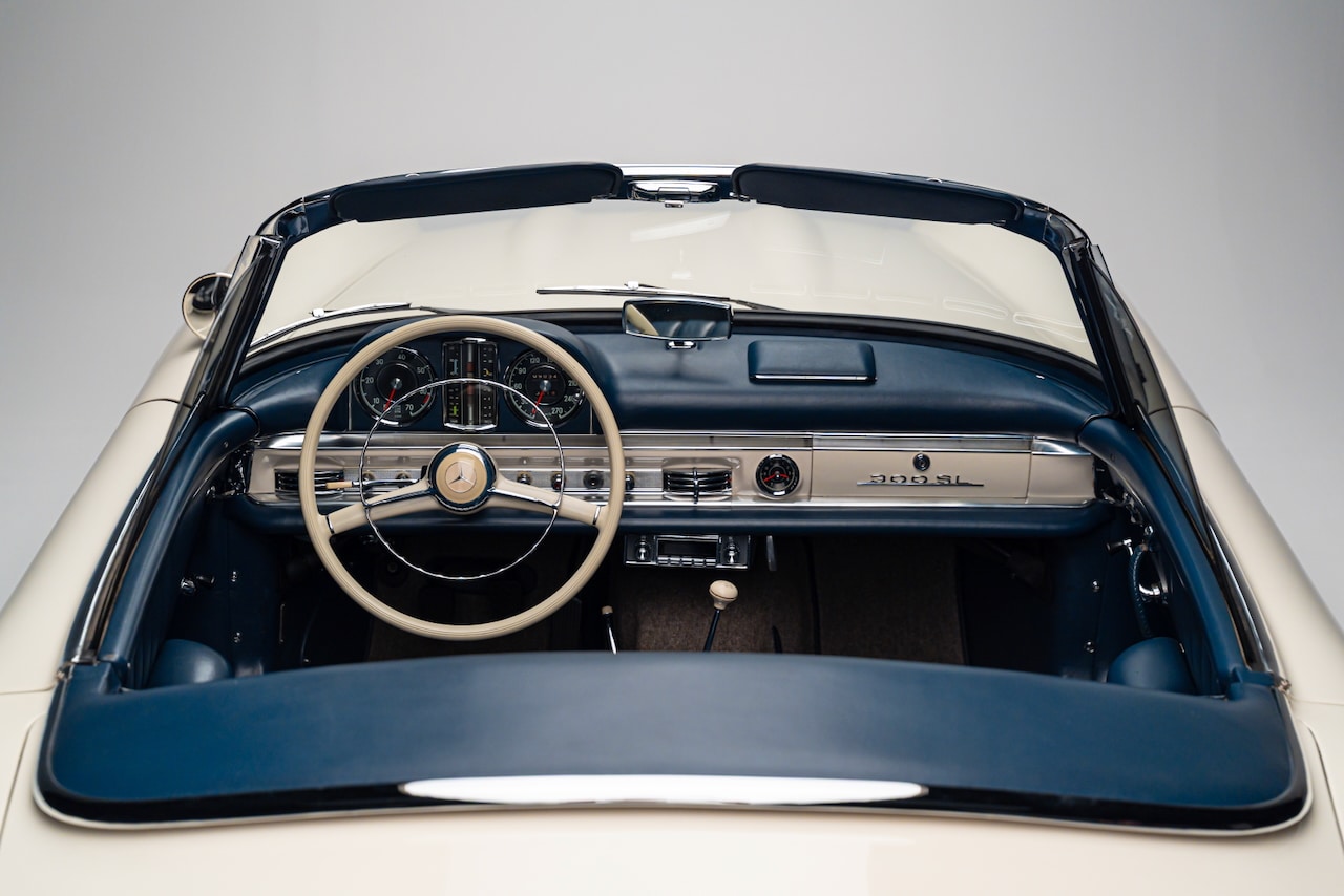 Mercedes-Benz 300 SL Roadster #0543 - 19