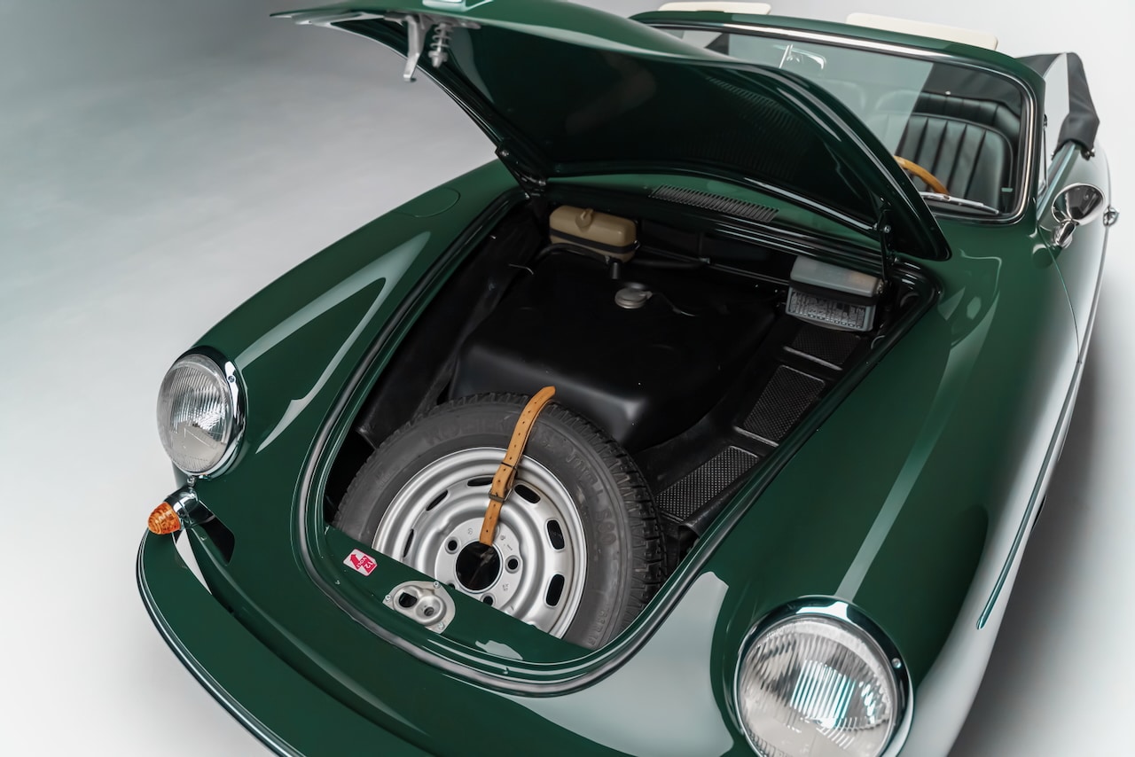 Porsche 356 Carrera 2 Cabrio - 12
