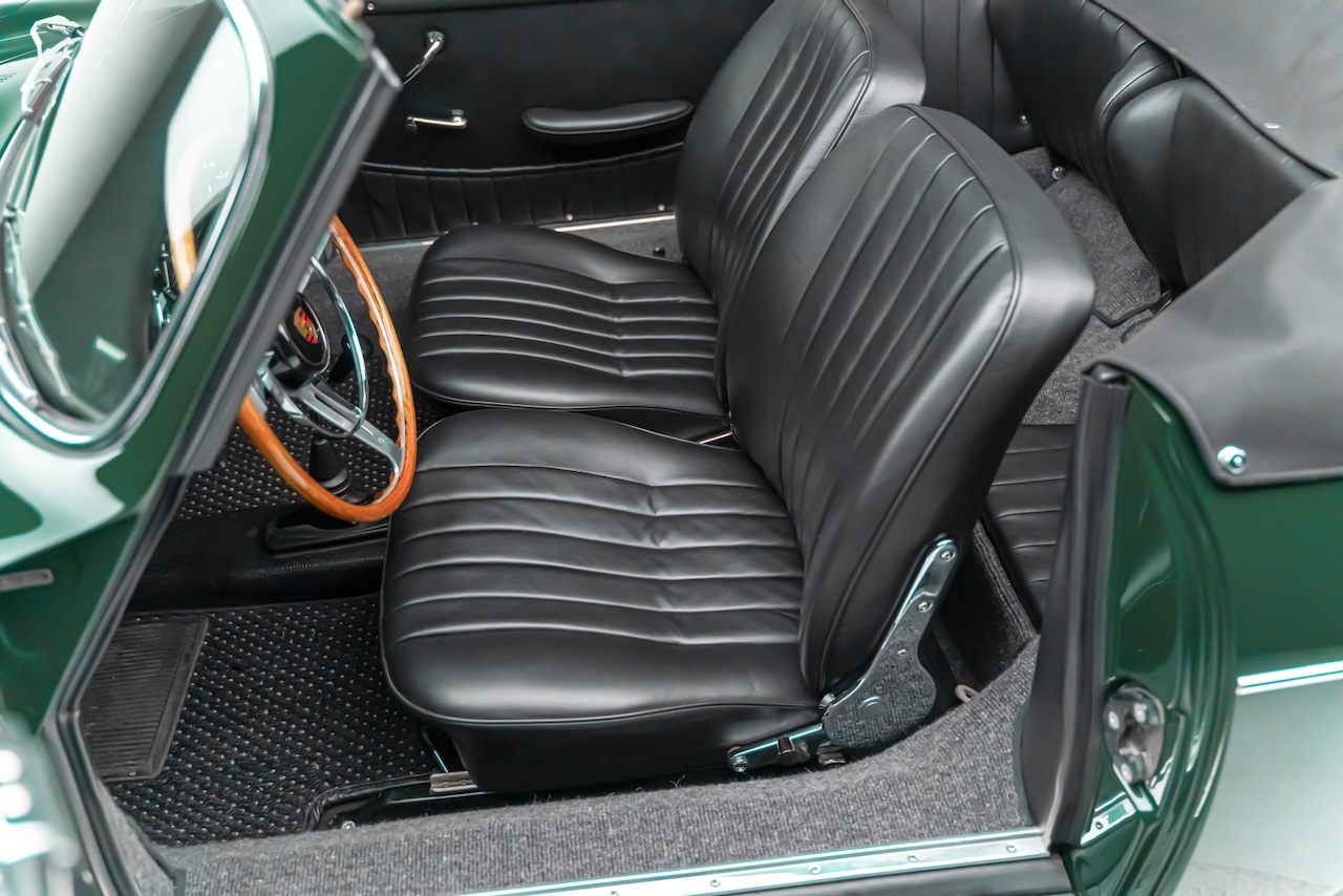 Porsche 356 Carrera 2 Cabrio - 15