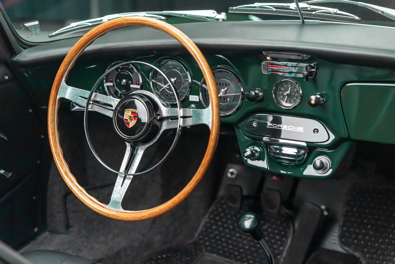 Porsche 356 Carrera 2 Cabrio - 16