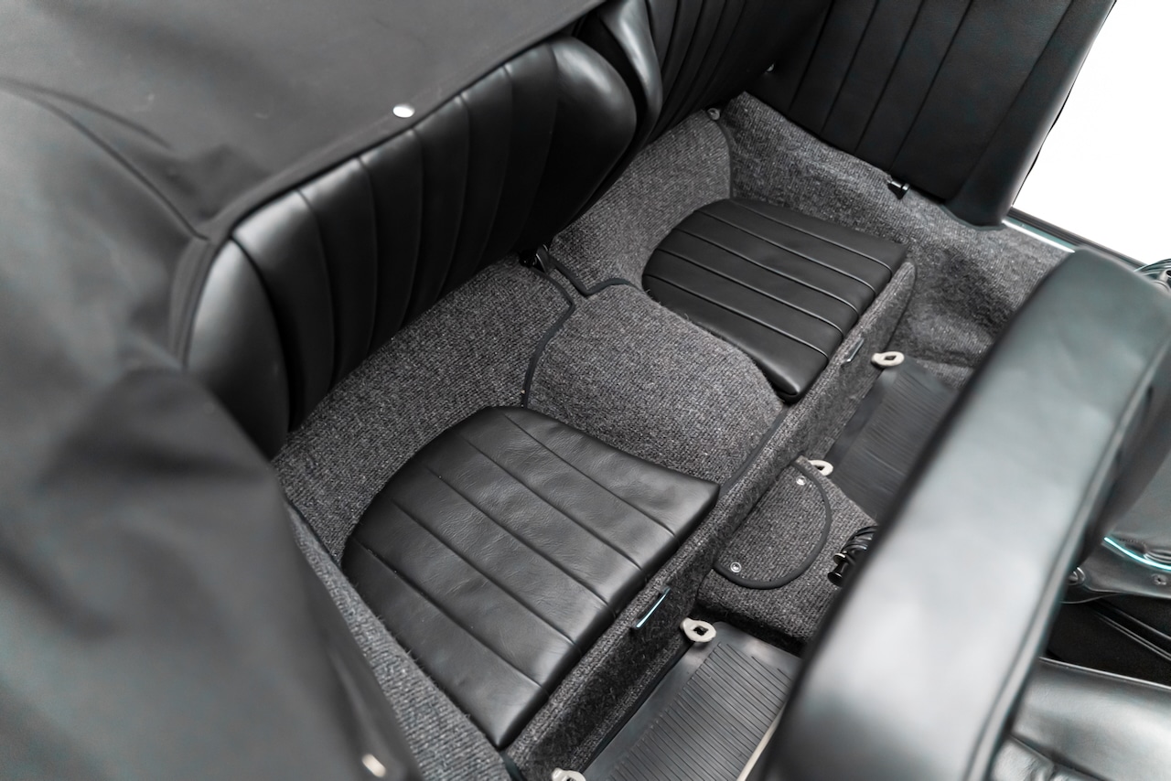 Porsche 356 Carrera 2 Cabrio - 21