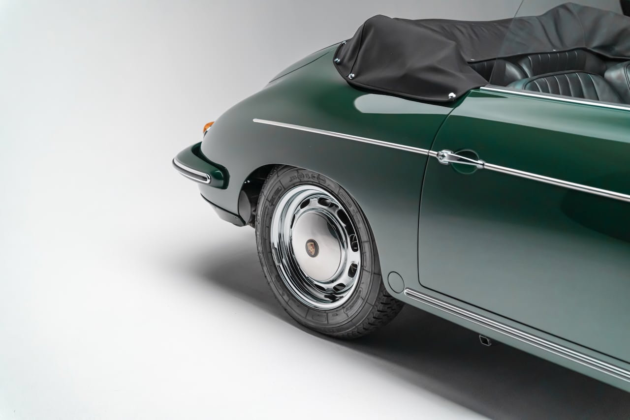 Porsche 356 Carrera 2 Cabrio - 26