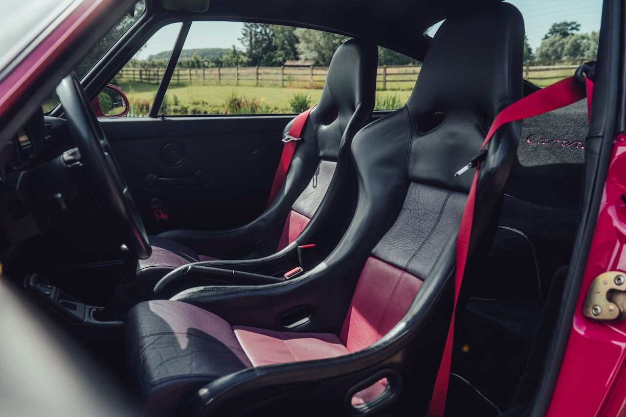 Porsche 964 RS - 13