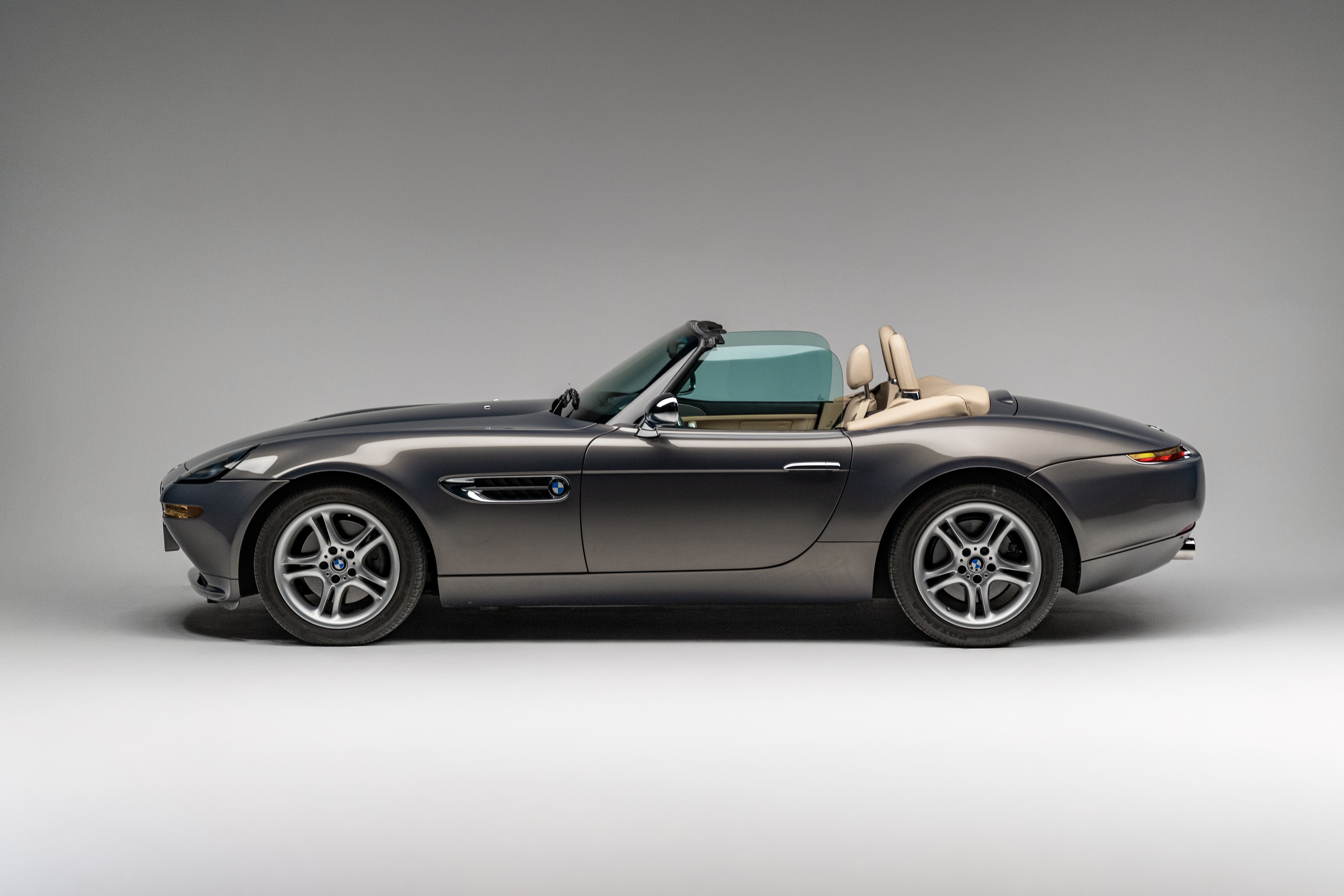 BMW Z8 stratusgrau - 1