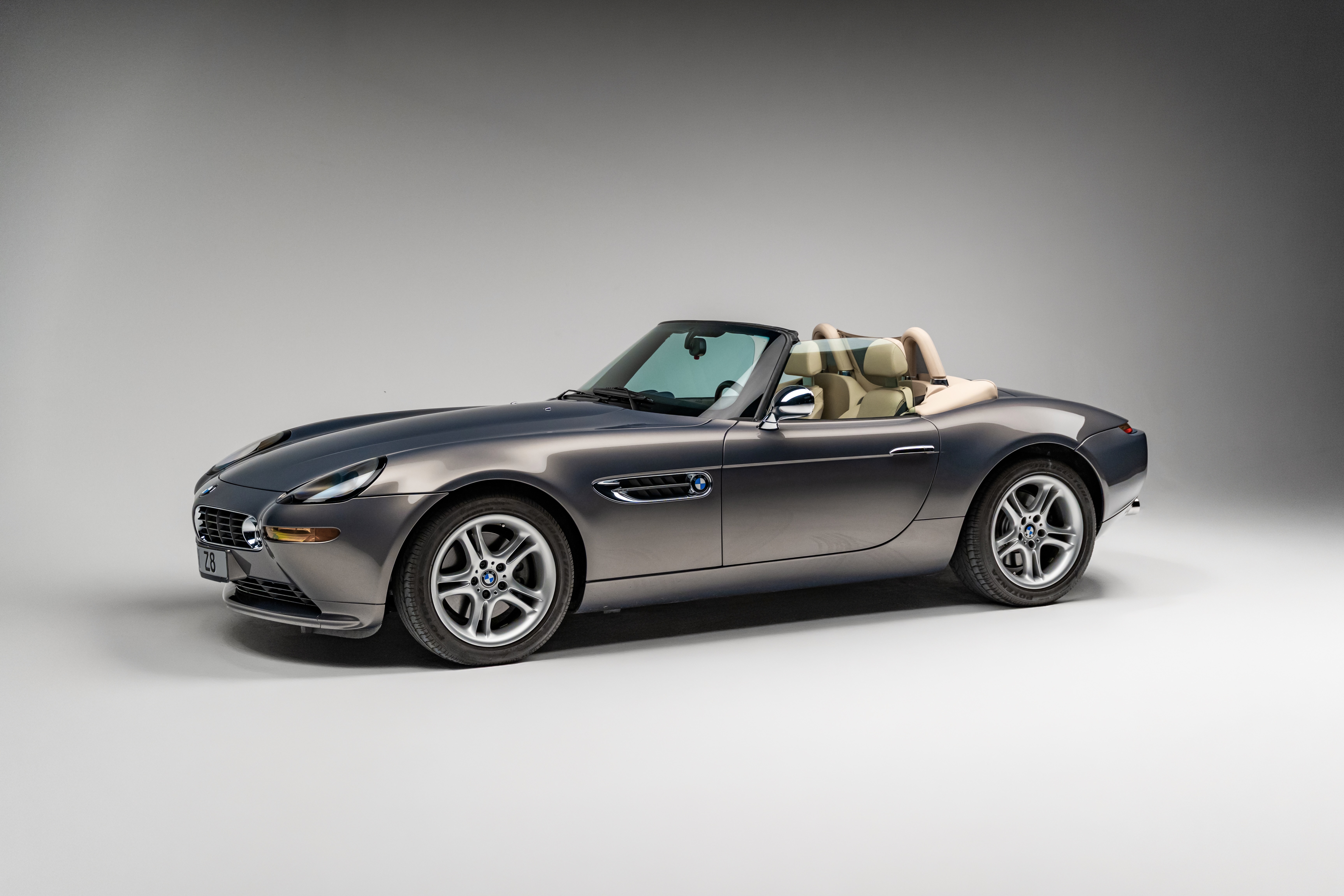BMW Z8 stratusgrau - 2