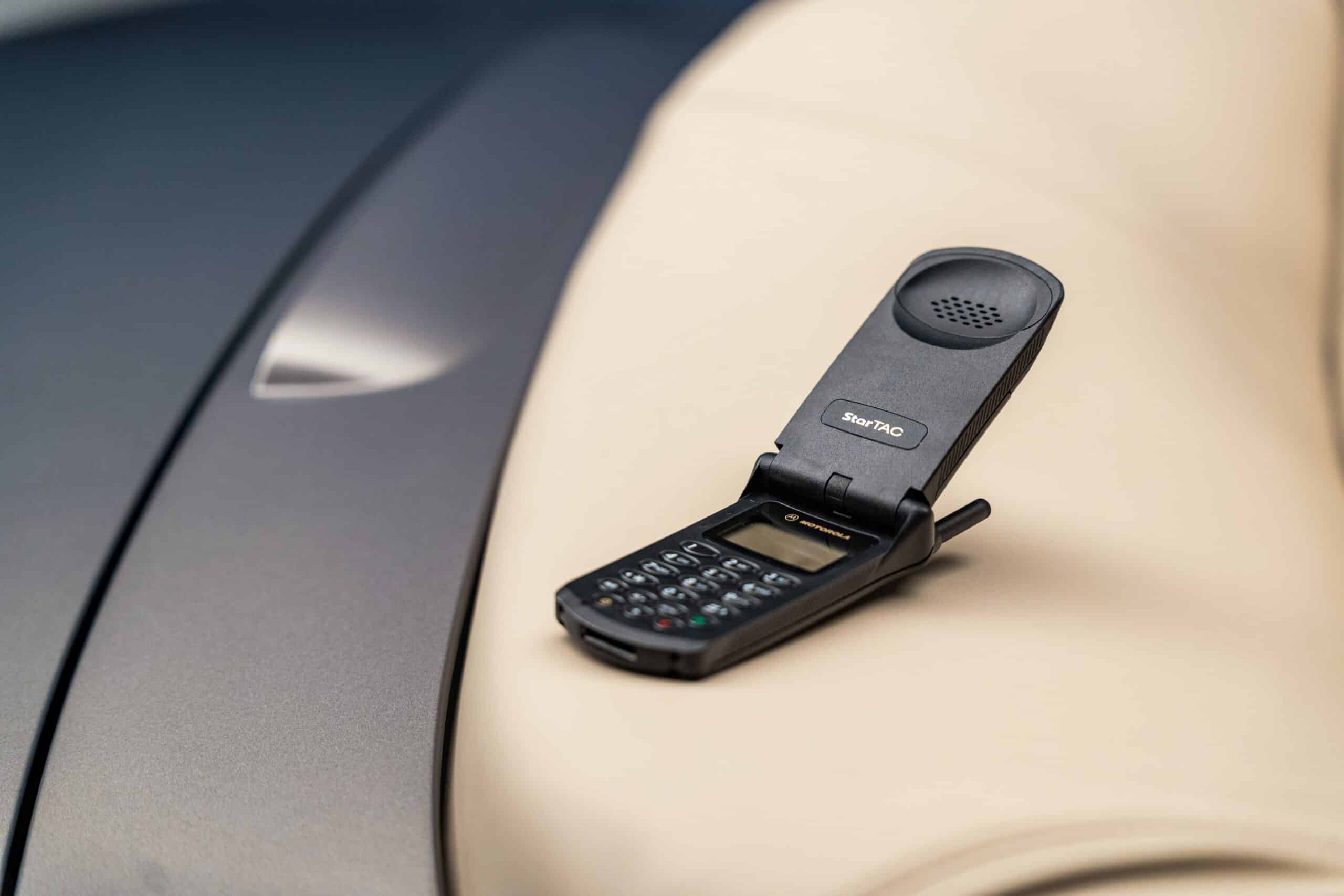 BMW Z8 stratusgrau - 25