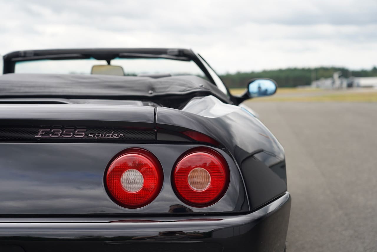 Ferrari 355 Spider - 16