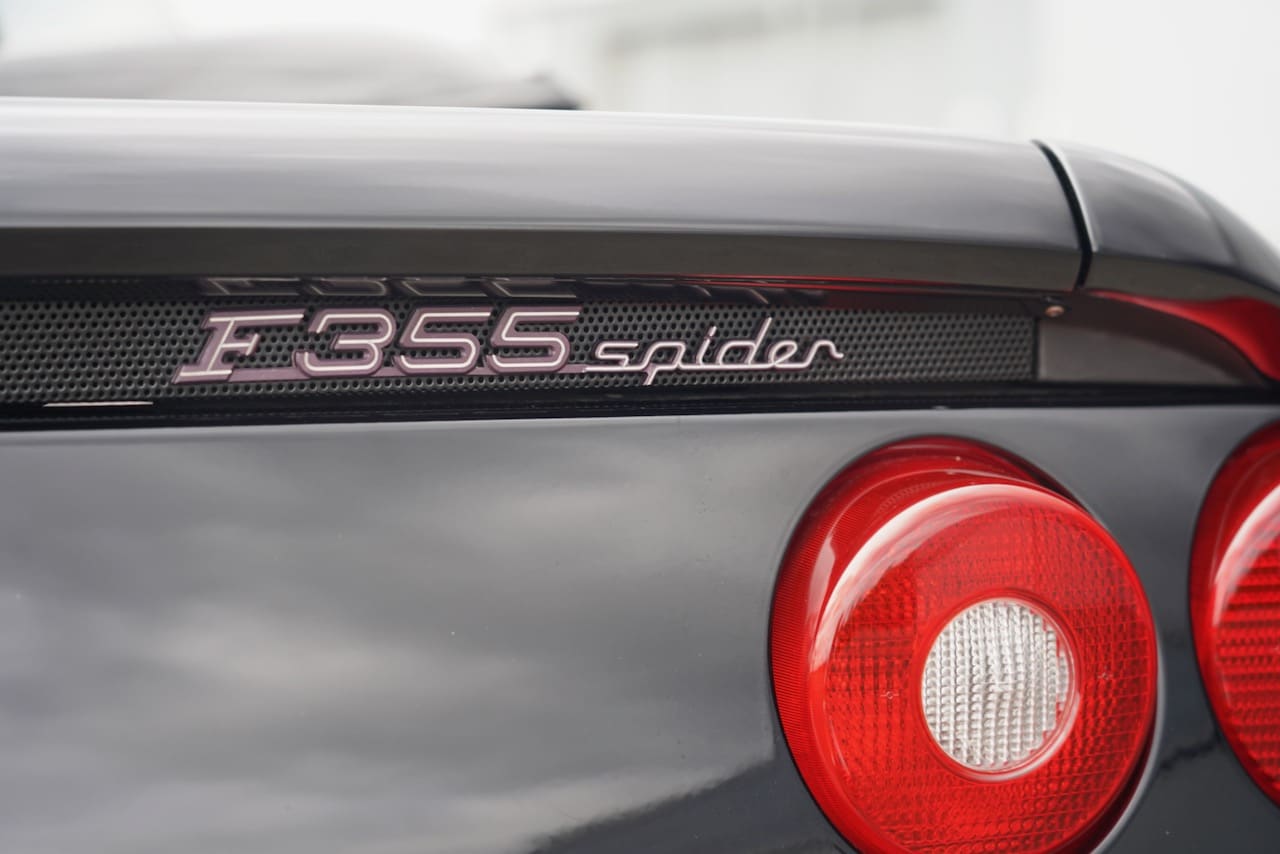 Ferrari 355 Spider - 17