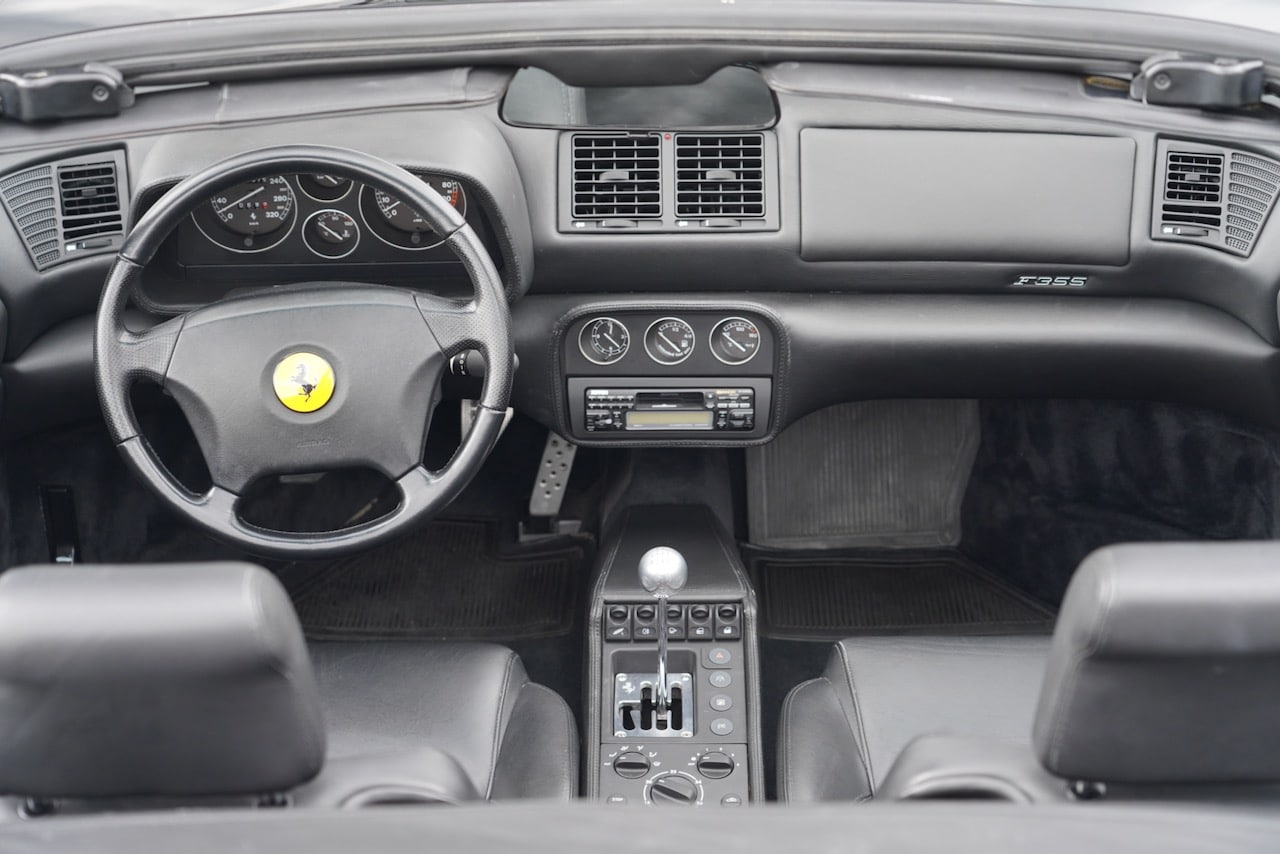 Ferrari 355 Spider - 22