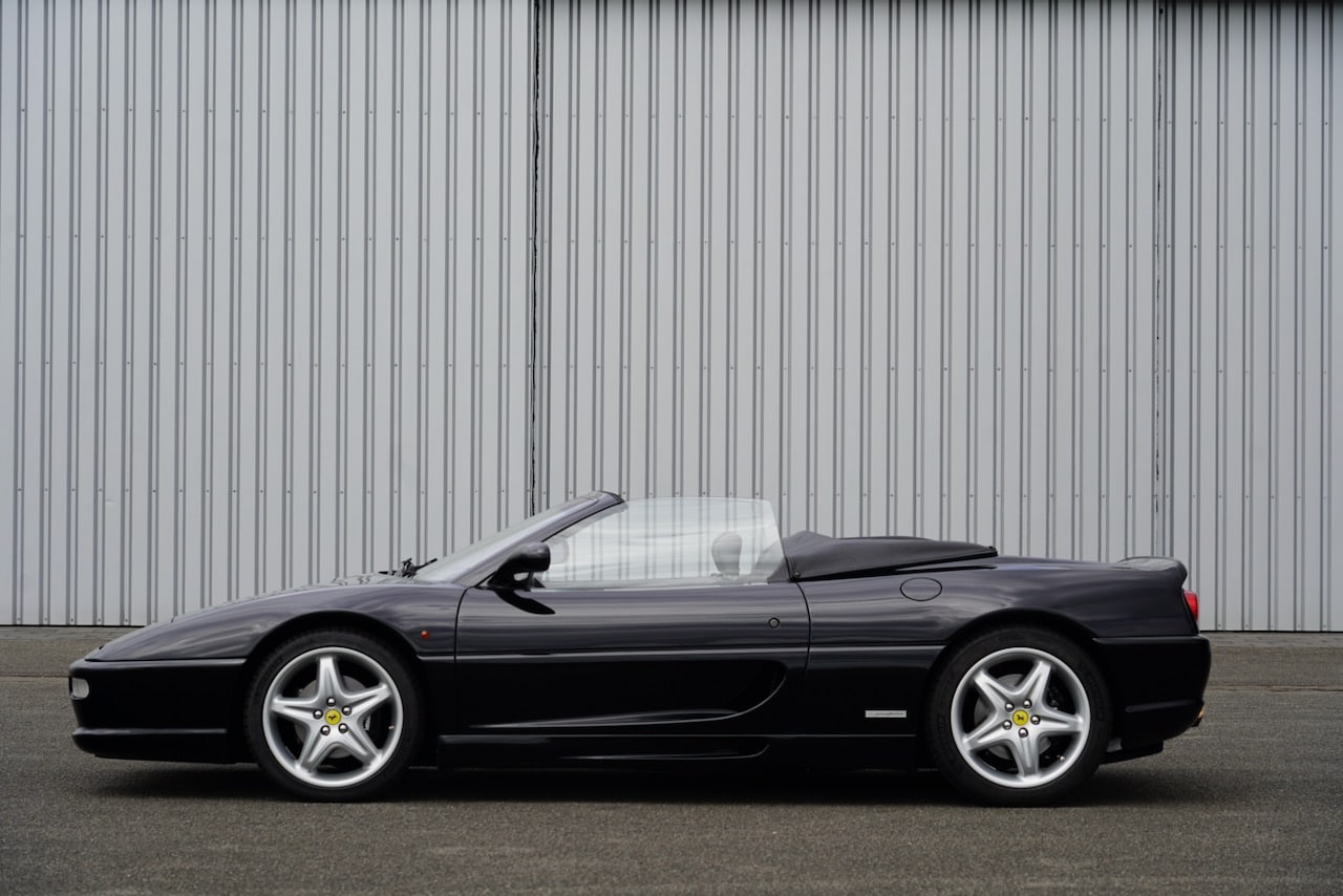 Ferrari 355 Spider - 5