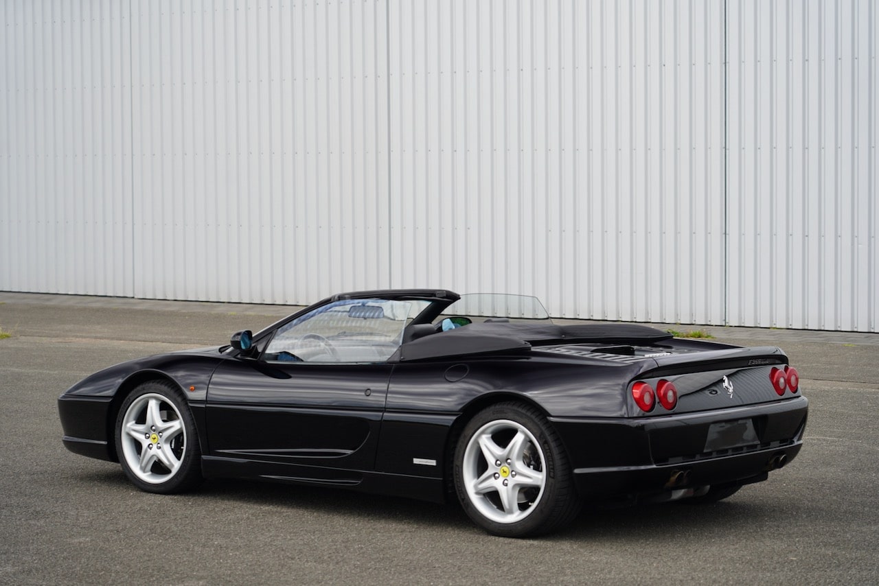 Ferrari 355 Spider - 7