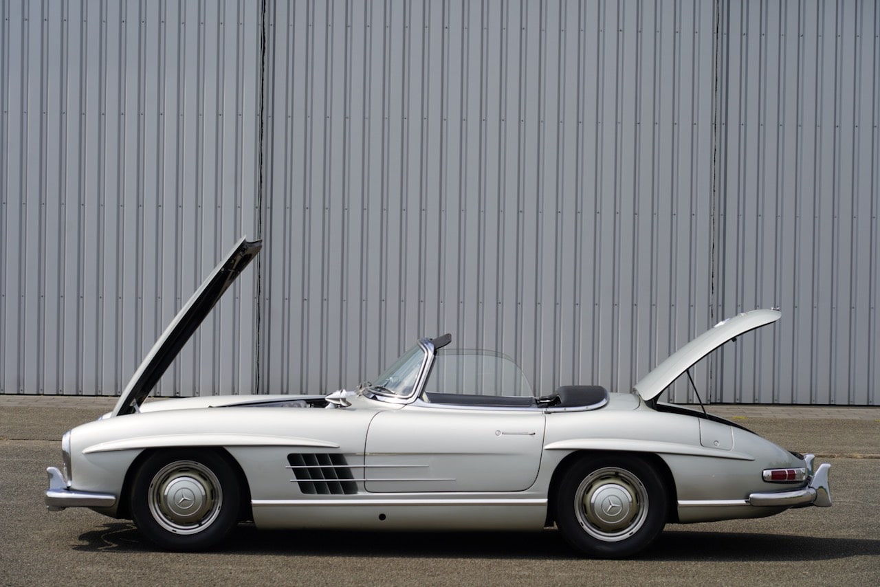 MB 300 SL Roadster - 12