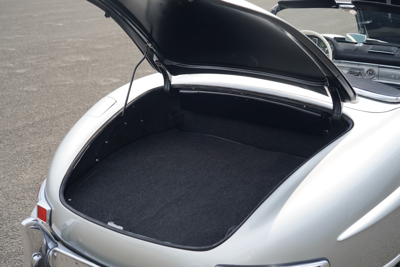 MB 300 SL Roadster - 14