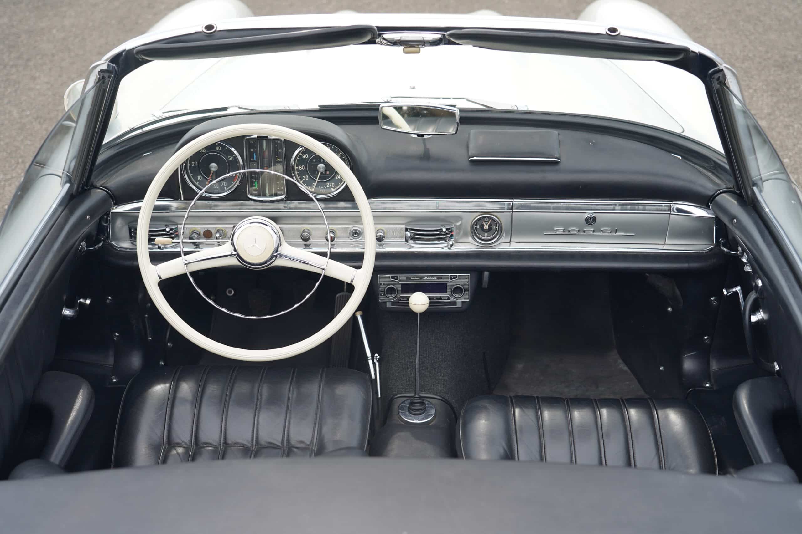 MB 300 SL Roadster - 8