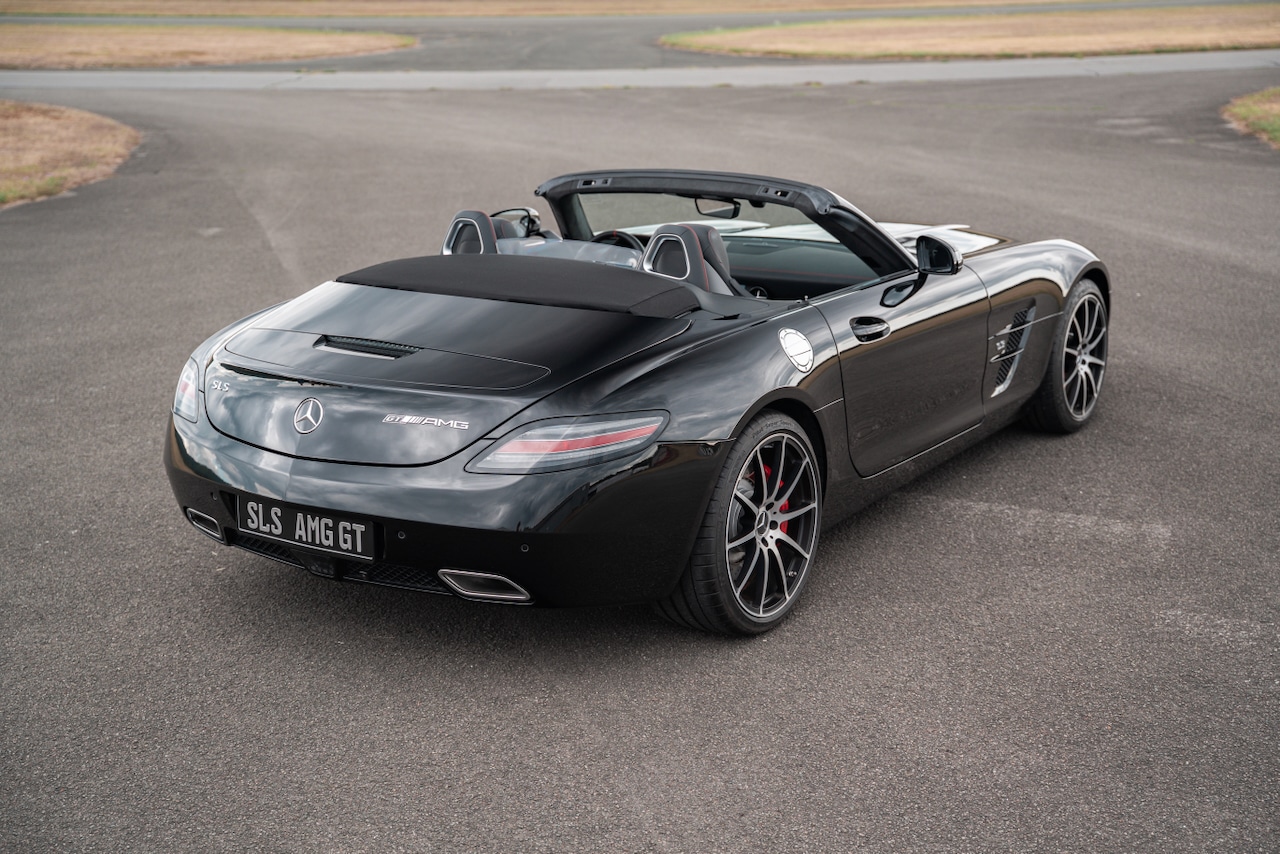 MB SLS AMG GT - 10
