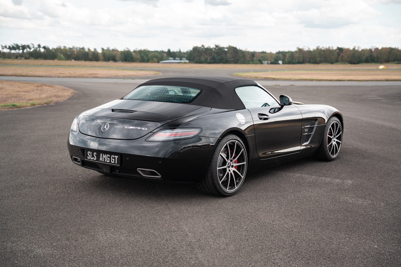 MB SLS AMG GT - 16
