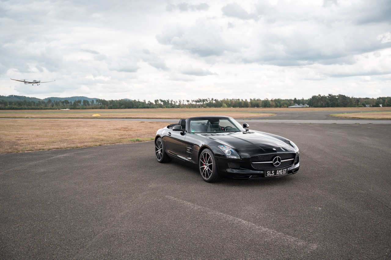 MB SLS AMG GT - 2