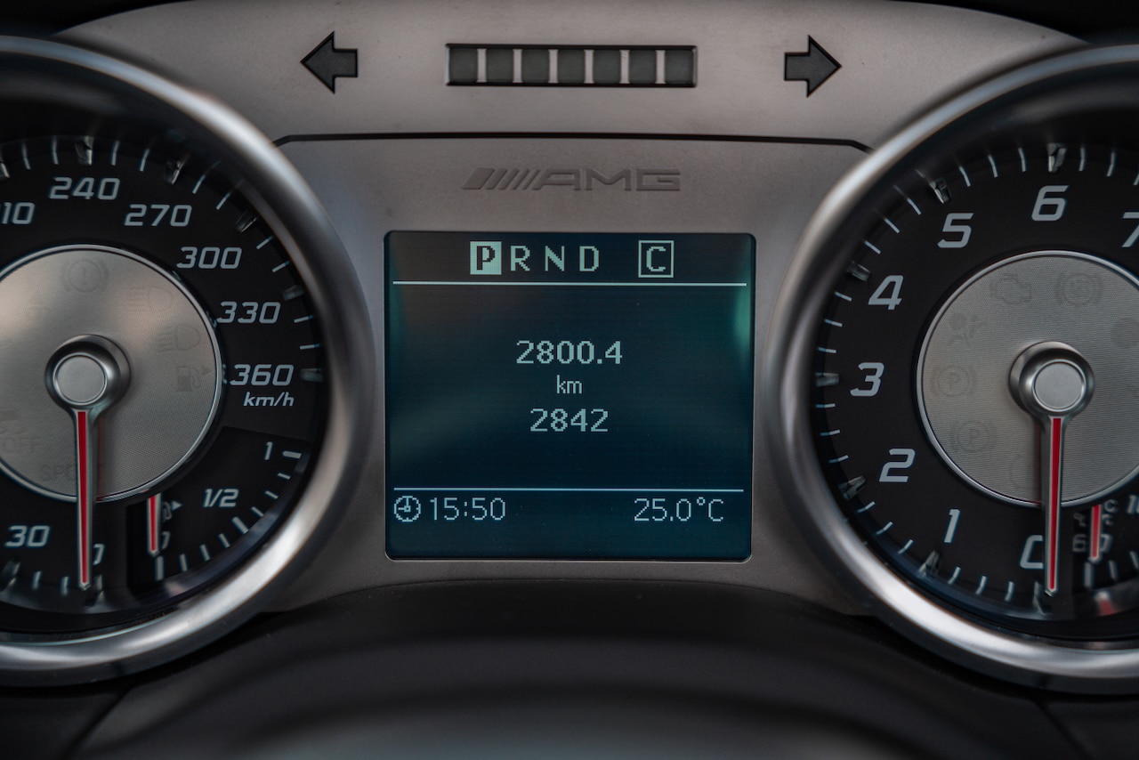 MB SLS AMG GT - 23