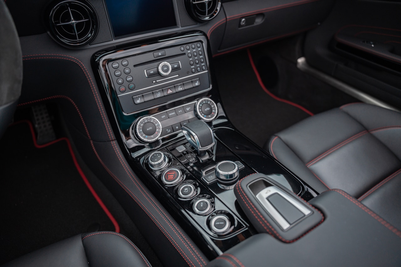 MB SLS AMG GT - 24