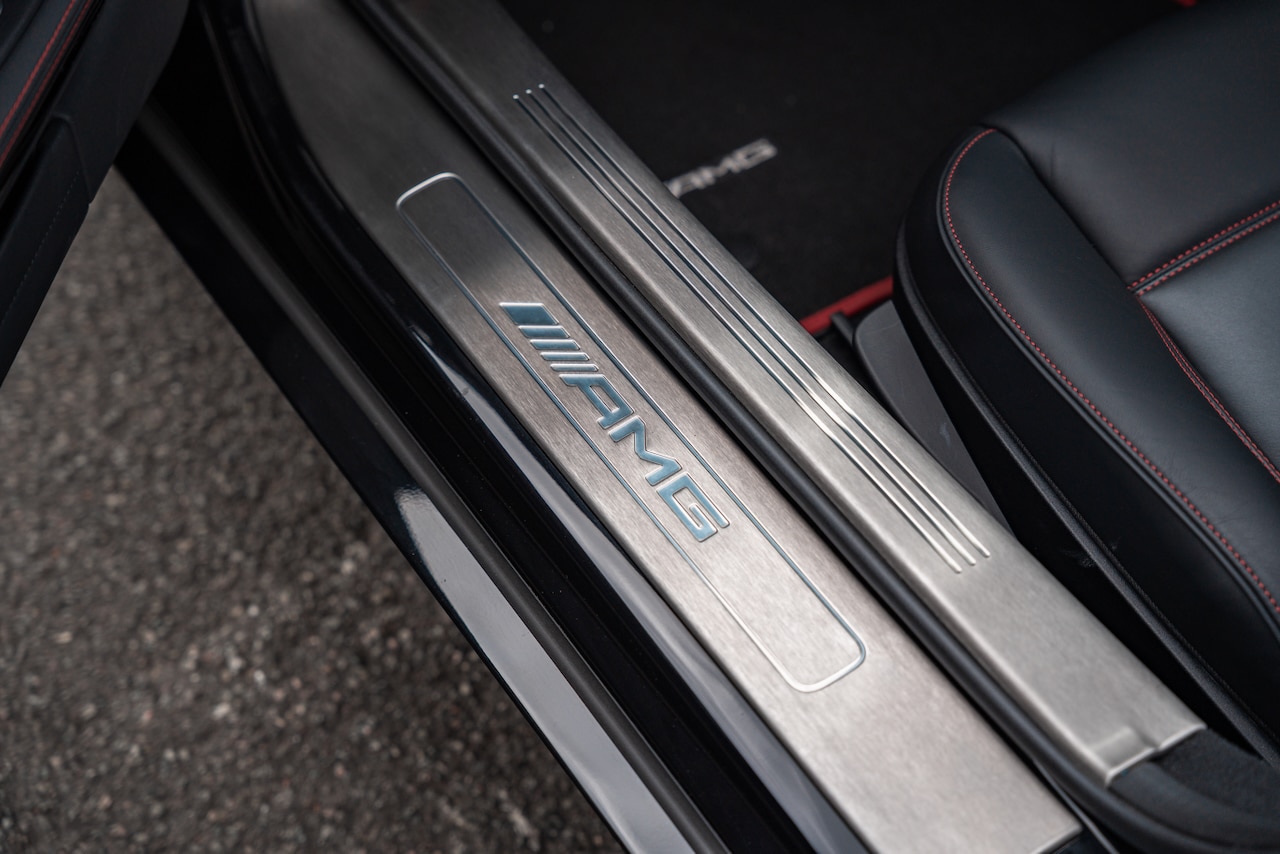 MB SLS AMG GT - 26