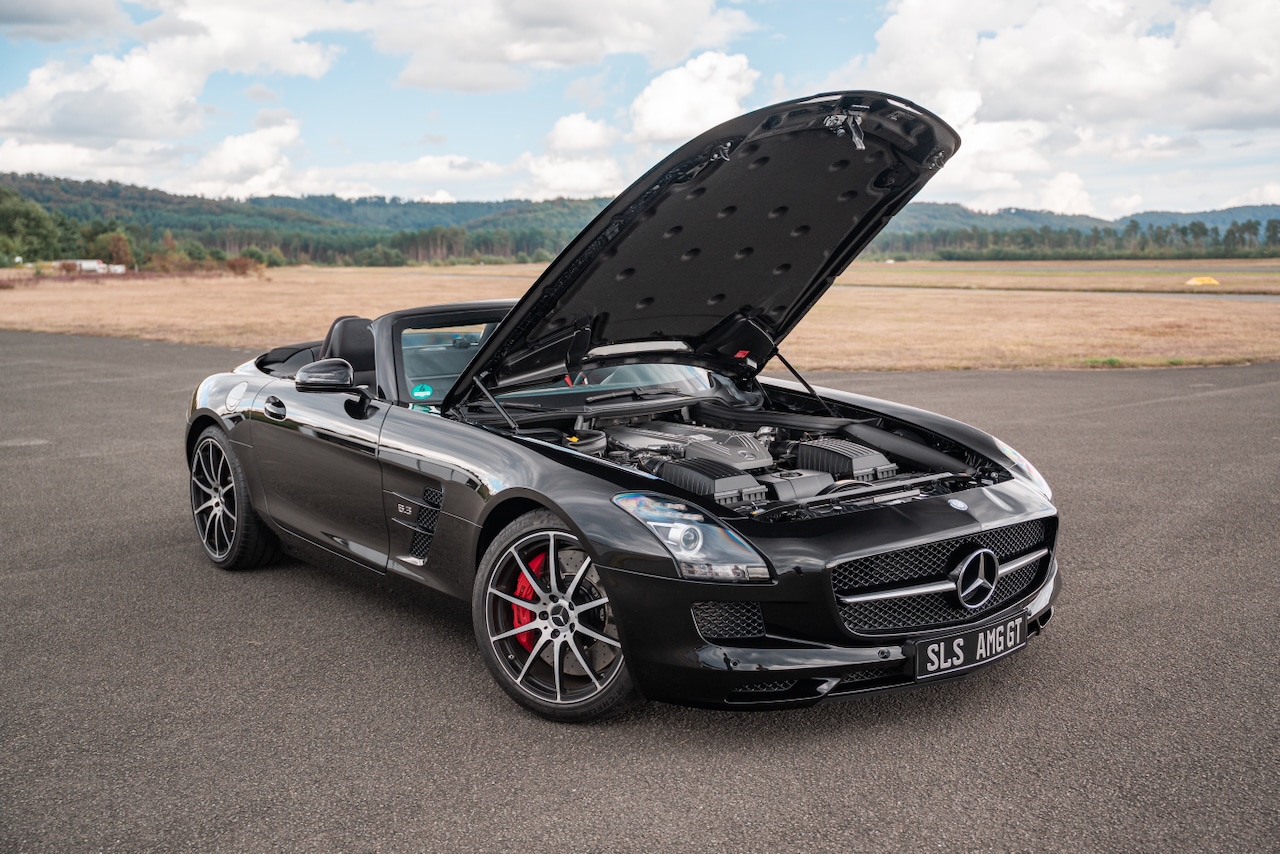 MB SLS AMG GT - 27