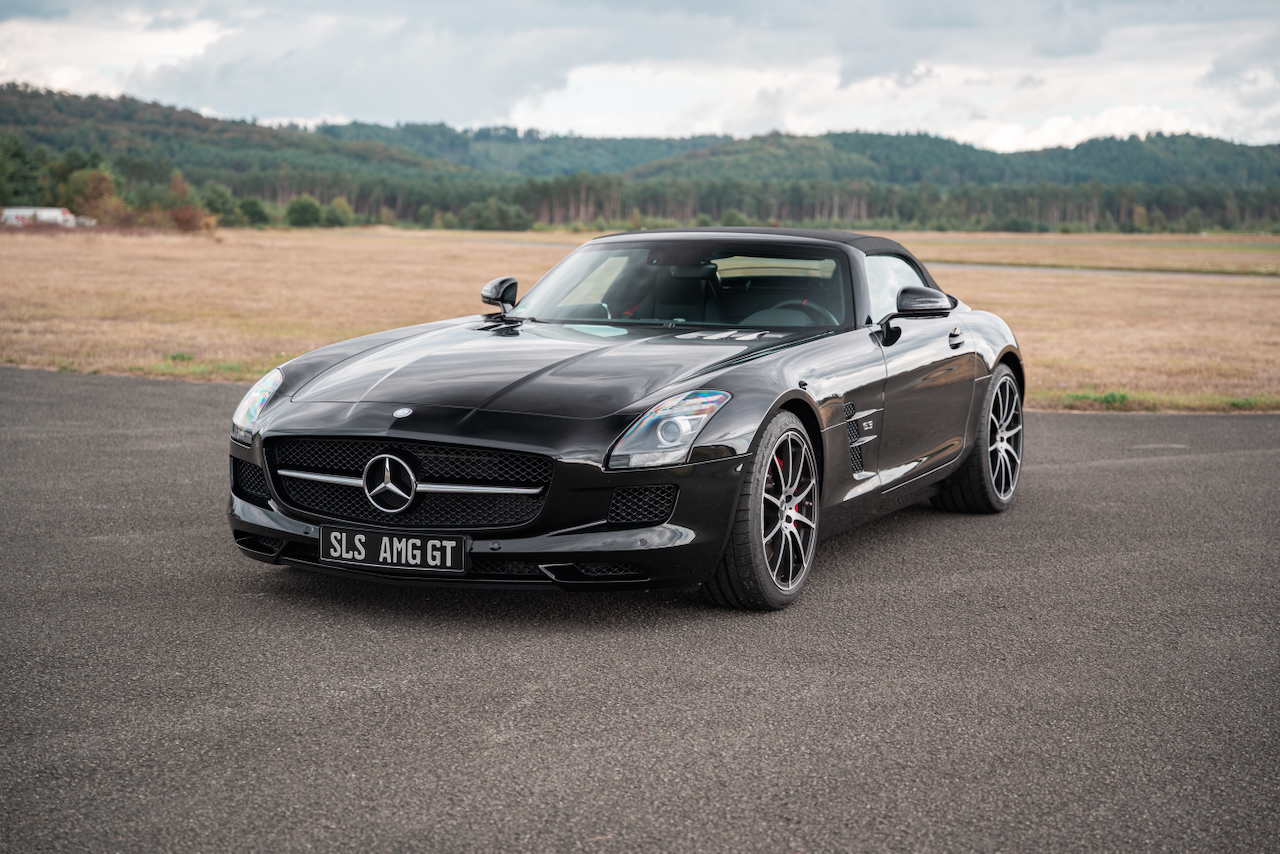MB SLS AMG GT - 8