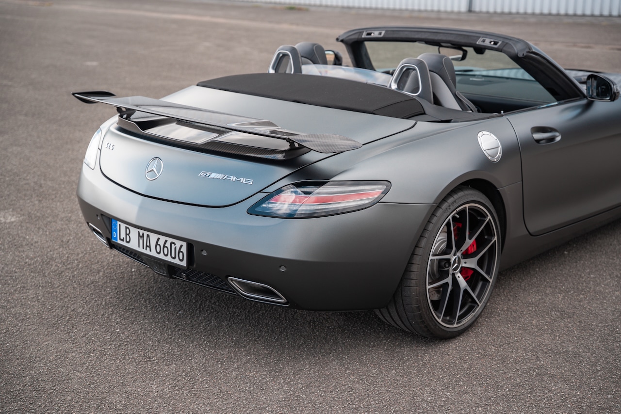 MB SLS AMG GT Final Edition - 13